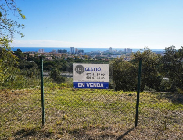 Residential land For sell in Castell Platja D Aro in Girona 