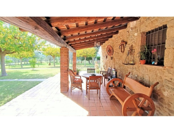 Country house For sell in Llagostera in Girona 