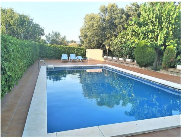 Country house For sell in Llagostera in Girona 