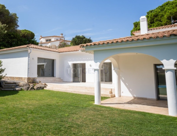 Casa-Chalet de Obra Nueva en Venta en Sant Feliu De Guixols Girona Ref: CAS-1824