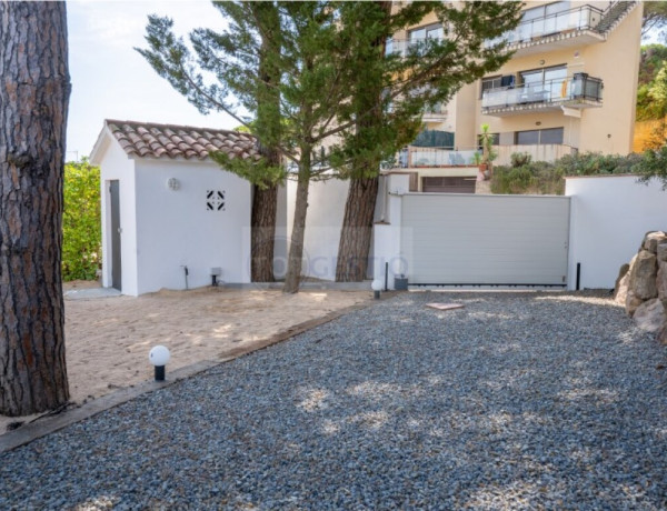 Casa-Chalet de Obra Nueva en Venta en Sant Feliu De Guixols Girona Ref: CAS-1824