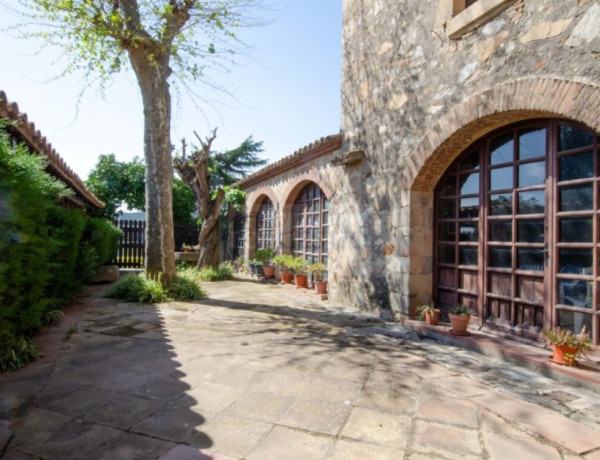 Casa de pueblo en Venta en Castell Platja D Aro Girona Ref: VMASIA-1873