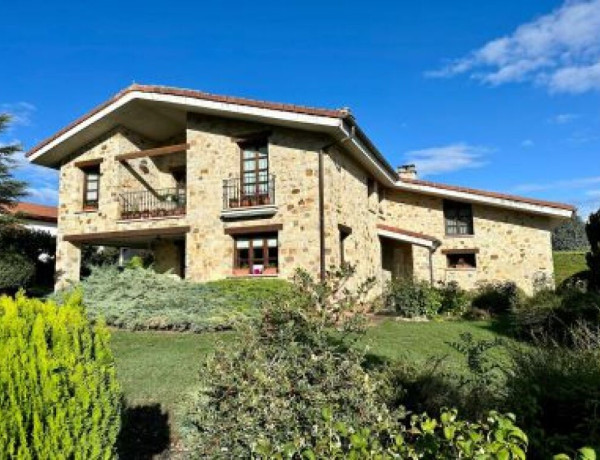 Casa-Chalet en Venta en Apodaka Álava