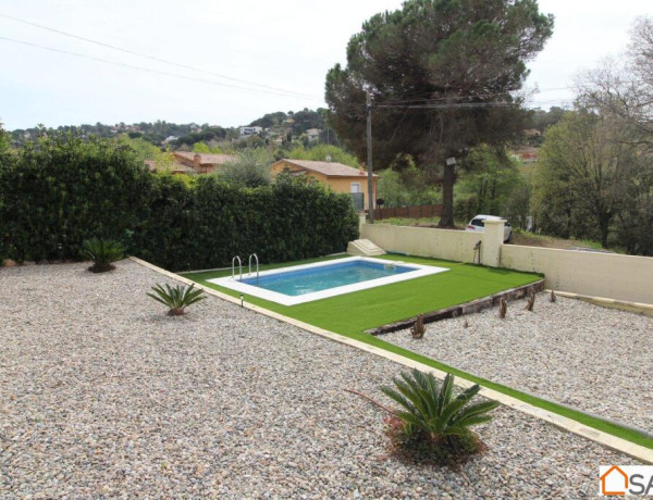 Preciosa casa con piscina cerca de Lloret de mar y de sus playas!!