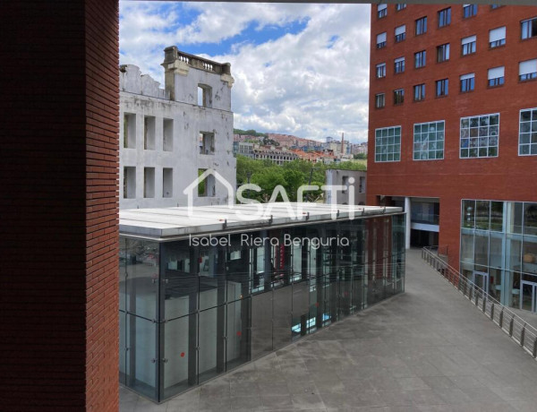 PARCELA DE GARAJE PARA COCHE GRANDE EN TORRES ISOZAKI S-2, BILBAO