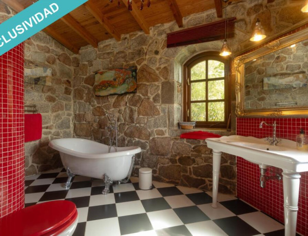 Country house For sell in Ribeira in La Coruña 