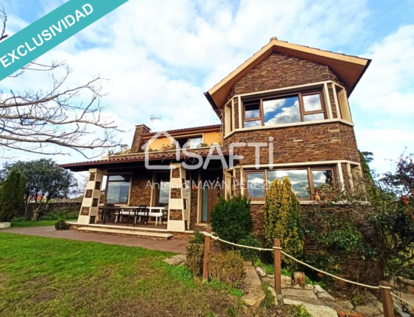 CASA CHALET CON TERRENO EN BRETAL ( RIBEIRA )