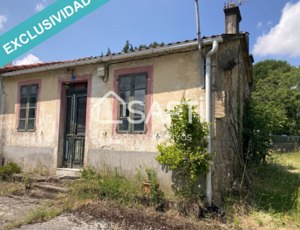 CASA PARA RESTAURAR CON TERRENO A 12KM DE SANTIAGO, CON PROYECTO.