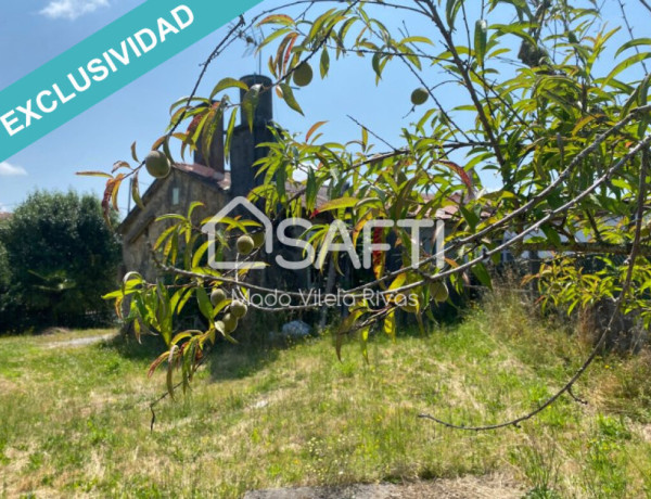 CASA PARA RESTAURAR CON TERRENO A 12KM DE SANTIAGO, CON PROYECTO.