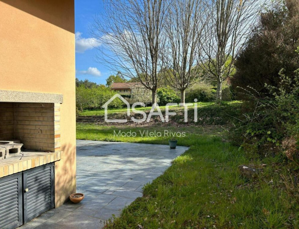 Casa de diseño en un entorno espectacular muy cerca de Santiago de Compostela