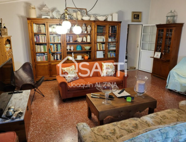 Country house For sell in Maó in Baleares 