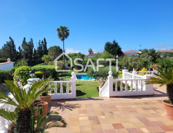 Magnífica y espaciosa casa de campo con piscina.