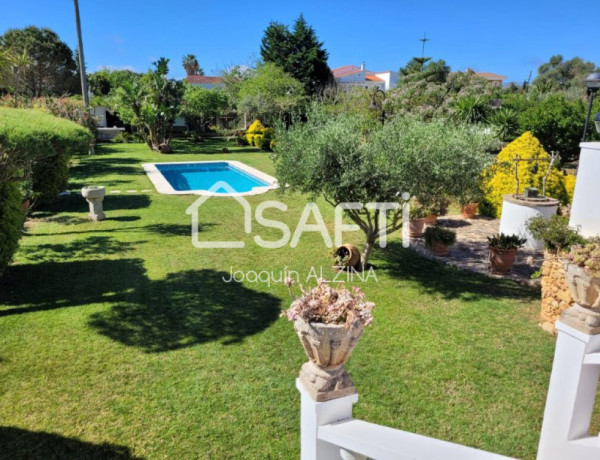 Magnífica y espaciosa casa de campo con piscina.