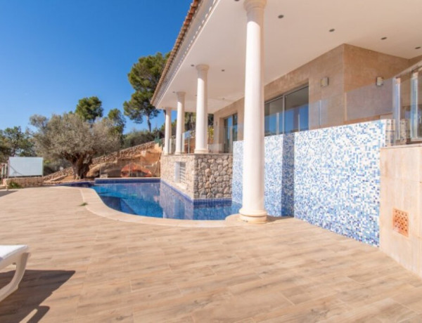 Villa en Costa D' en Blanes con vista panorámica al mar