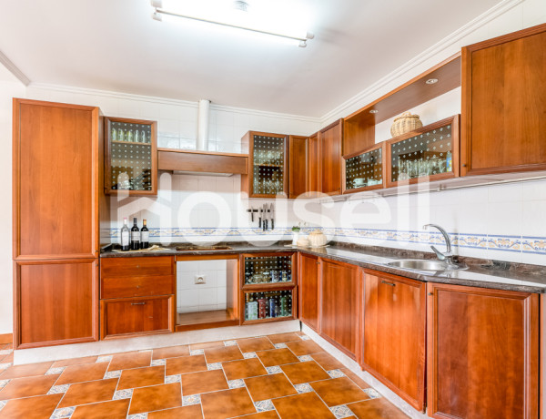 Casa en venta de 343 m² Calle Markole Auzoa, 20550 Aretxabaleta (Gipuzkoa)