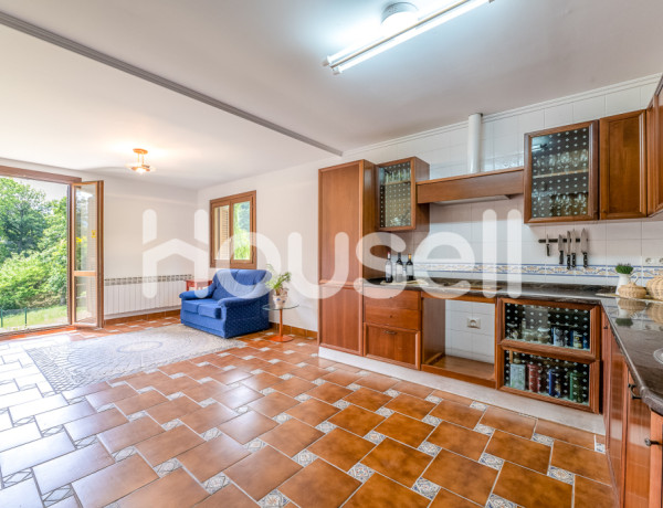 Casa en venta de 343 m² Calle Markole Auzoa, 20550 Aretxabaleta (Gipuzkoa)