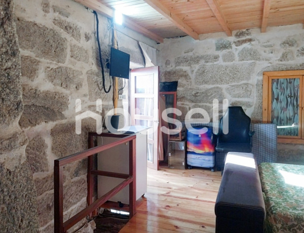 Town house For sell in Maside in Orense 