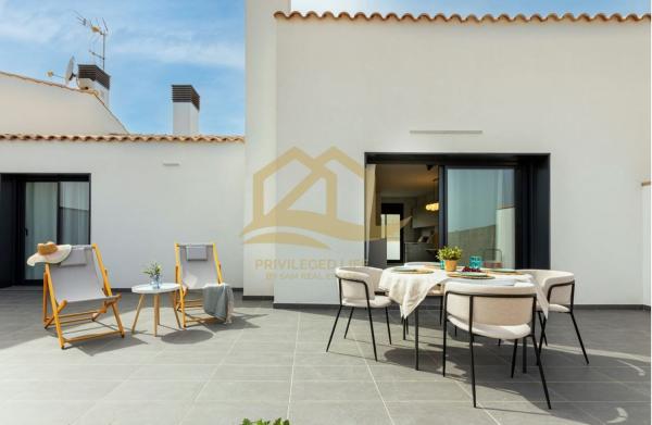 Chalet pareado en venta en avenida del Garraf, 9