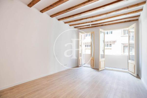 Dúplex en venta en calle Sant Antoni Abat, 17