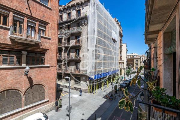 Dúplex en venta en calle Sant Antoni Abat, 17