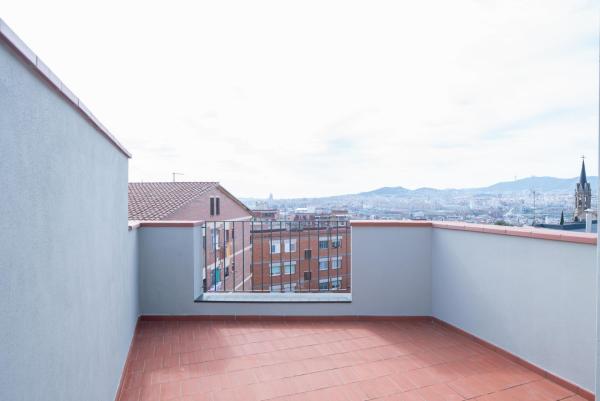 Chalet adosado en venta en calle Alella, 44