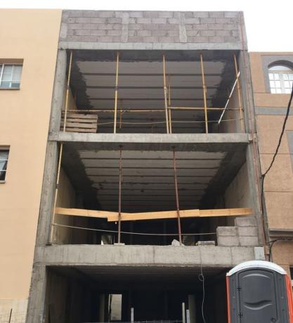 Piso en venta en calle Almirante Pastor Tomaseti, 68