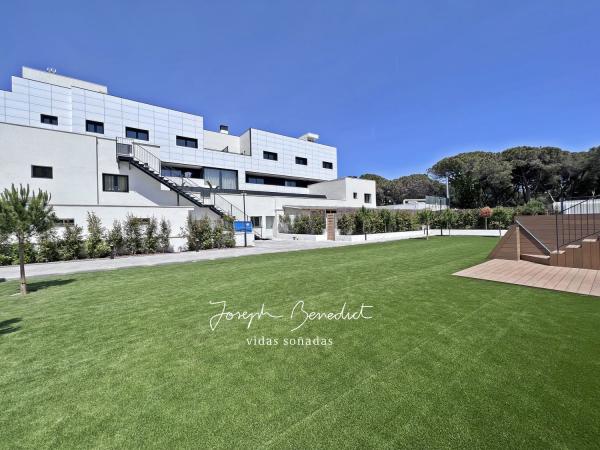 Dúplex en venta en de Castelldefels, 135