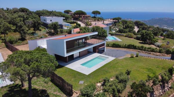 Casa o chalet independiente en venta en calle Castell d'Aro, 17