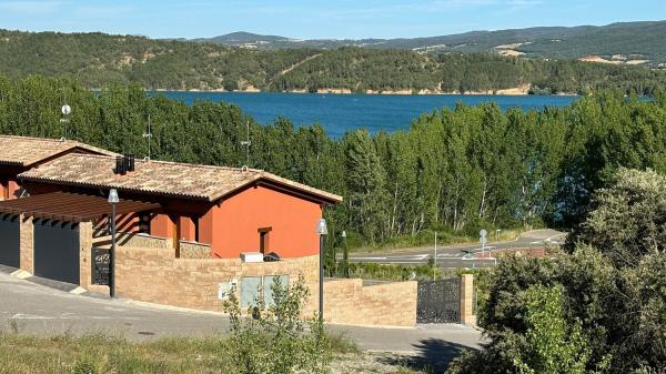 Chalet adosado en venta en calle Esther Ortiz de Alday, 67