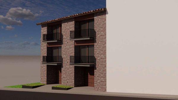 Chalet adosado en venta en calle Canigó, 13