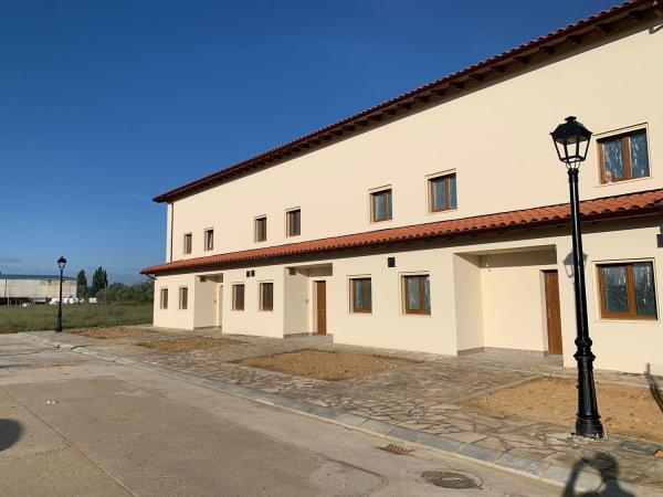 Chalet adosado en venta en calle Senador Carlos Ollero, 18