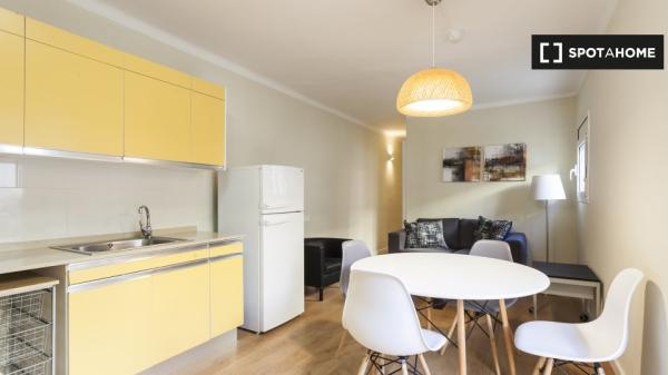 Apartamento de 2 dormitorios en alquiler en Gràcia, Barcelona