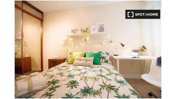 Quarto em apartamento de 3 quartos em Begoña, Bilbao