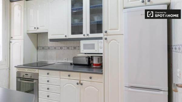 Apartamento de 2 dormitorios en alquiler en Imperial, Madrid