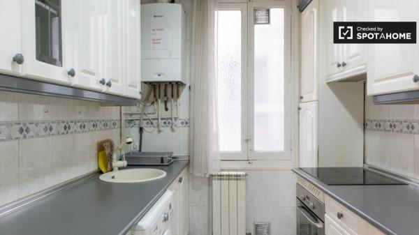 Apartamento de 2 dormitorios en alquiler en Imperial, Madrid