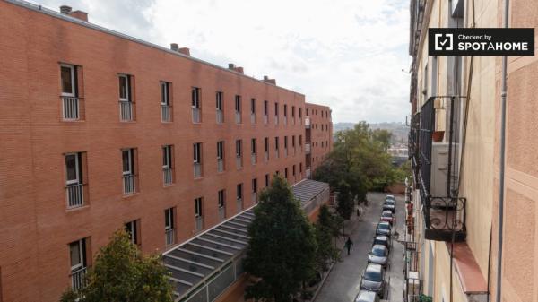 Apartamento de 2 dormitorios en alquiler en Imperial, Madrid