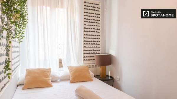 Apartamento de 2 dormitorios en alquiler en Imperial, Madrid