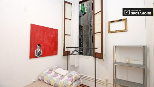 Se alquila habitación, apartamento de 4 dormitorios, L'Esquerra de l'Eixample