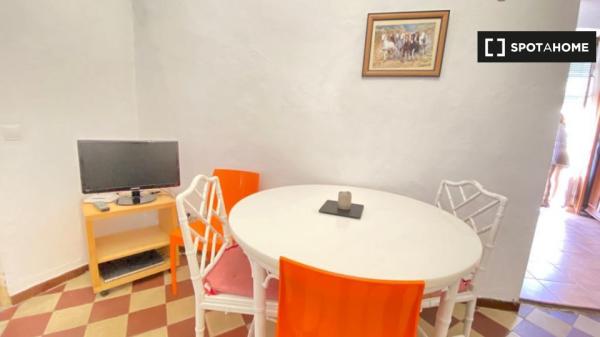 Quarto espaçoso em apartamento de 4 quartos em Málaga