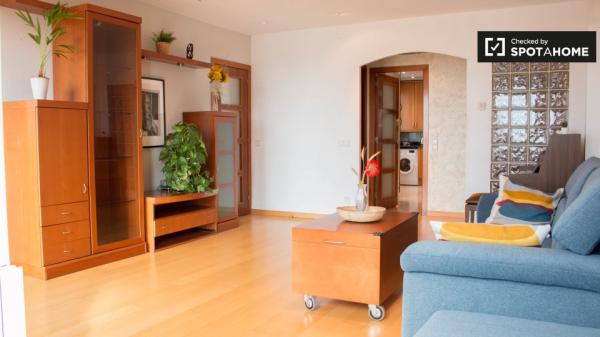 Apartamento clásico de 2 dormitorios en alquiler en Poblenou, Barcelona