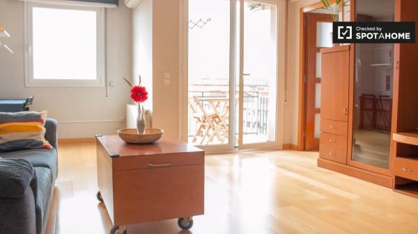 Apartamento clásico de 2 dormitorios en alquiler en Poblenou, Barcelona