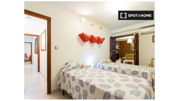 Piso de 3 habitaciones en el centro de Sevilla