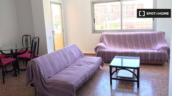 Encantadora habitación para alquilar, apartamento de 4 camas, La Saïdia, Valencia