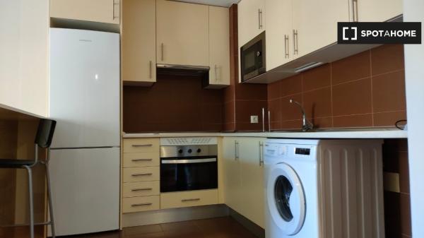 Apartamento de 2 dormitorios en alquiler en Alcalá de Henares