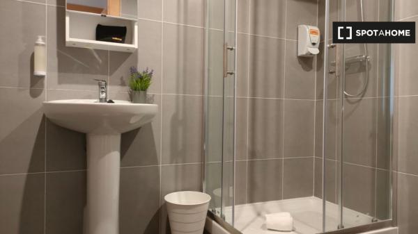 Apartamento de 2 dormitorios en alquiler en Alcalá de Henares