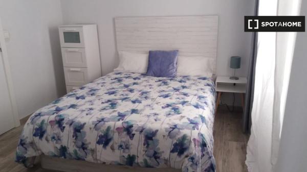 Quarto em apartamento compartilhado em Palma