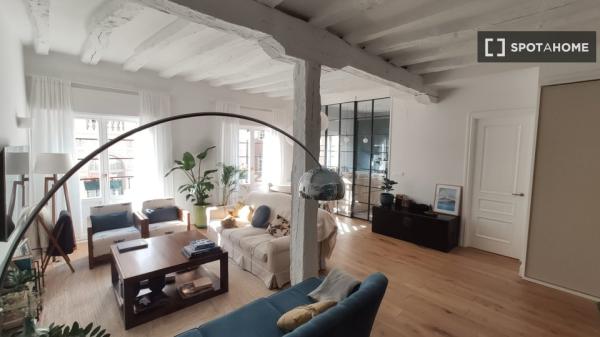 Piso de 2 habitaciones en alquiler en Casco Viejo, Bilbao