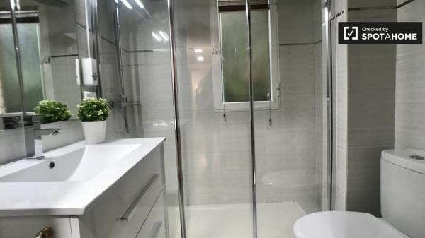 Quarto em apartamento de 5 quartos em Alcalá de Henares, Madrid