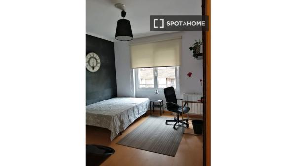 Quarto em apartamento compartilhado em Oviedo