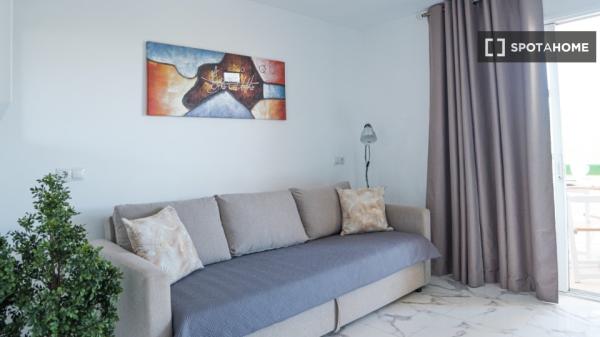 Apartamento completo de 1 dormitorio en Antigua